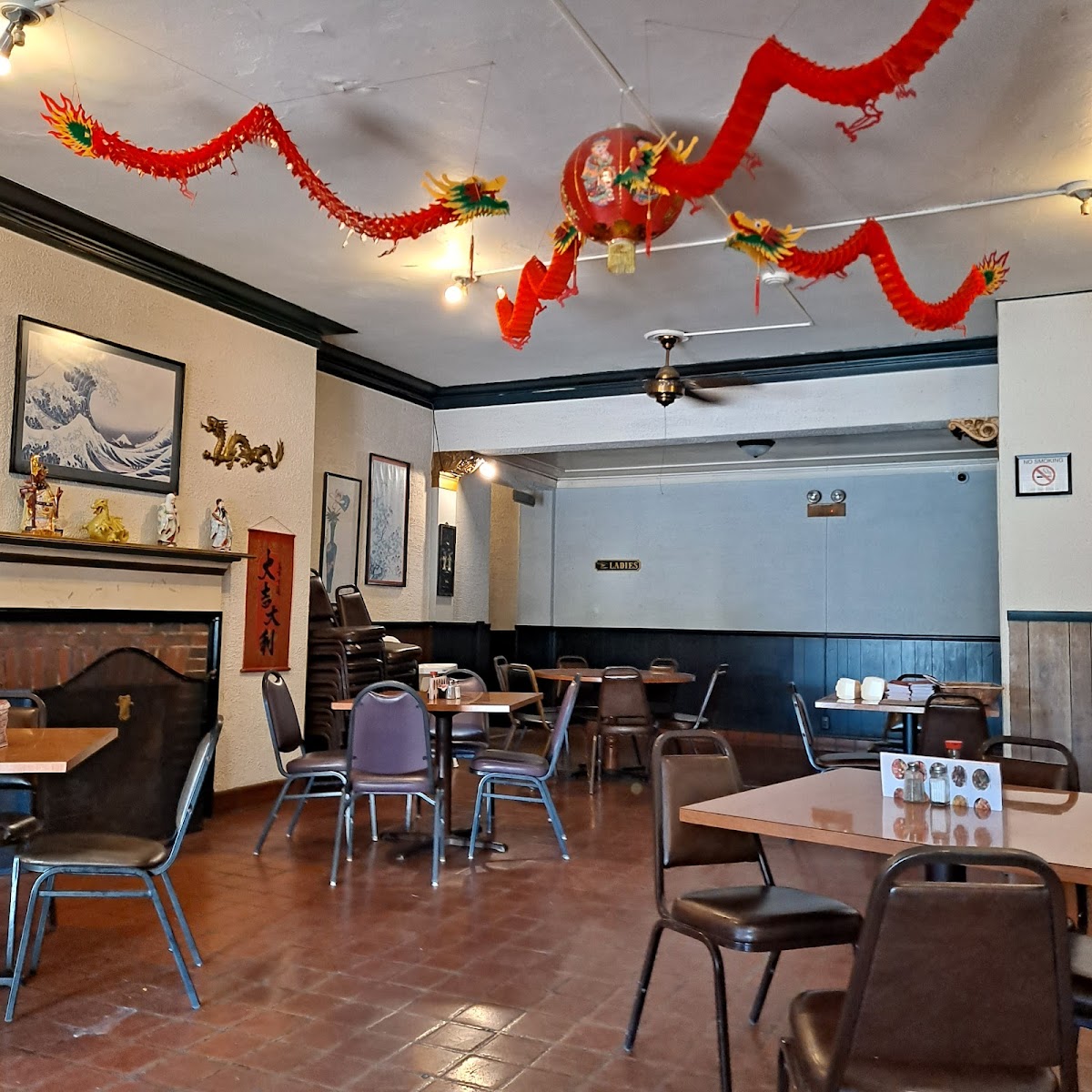 Golden Dragon Restaurant